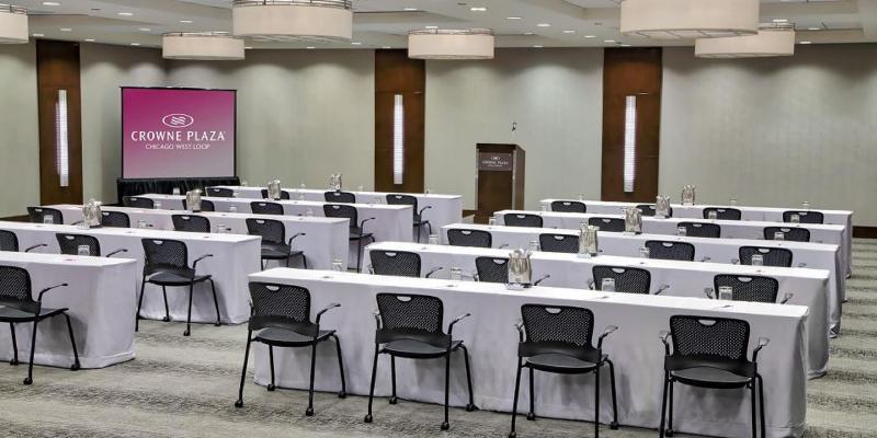 Crowne Plaza - West Loop By Ihg Hotel 3*